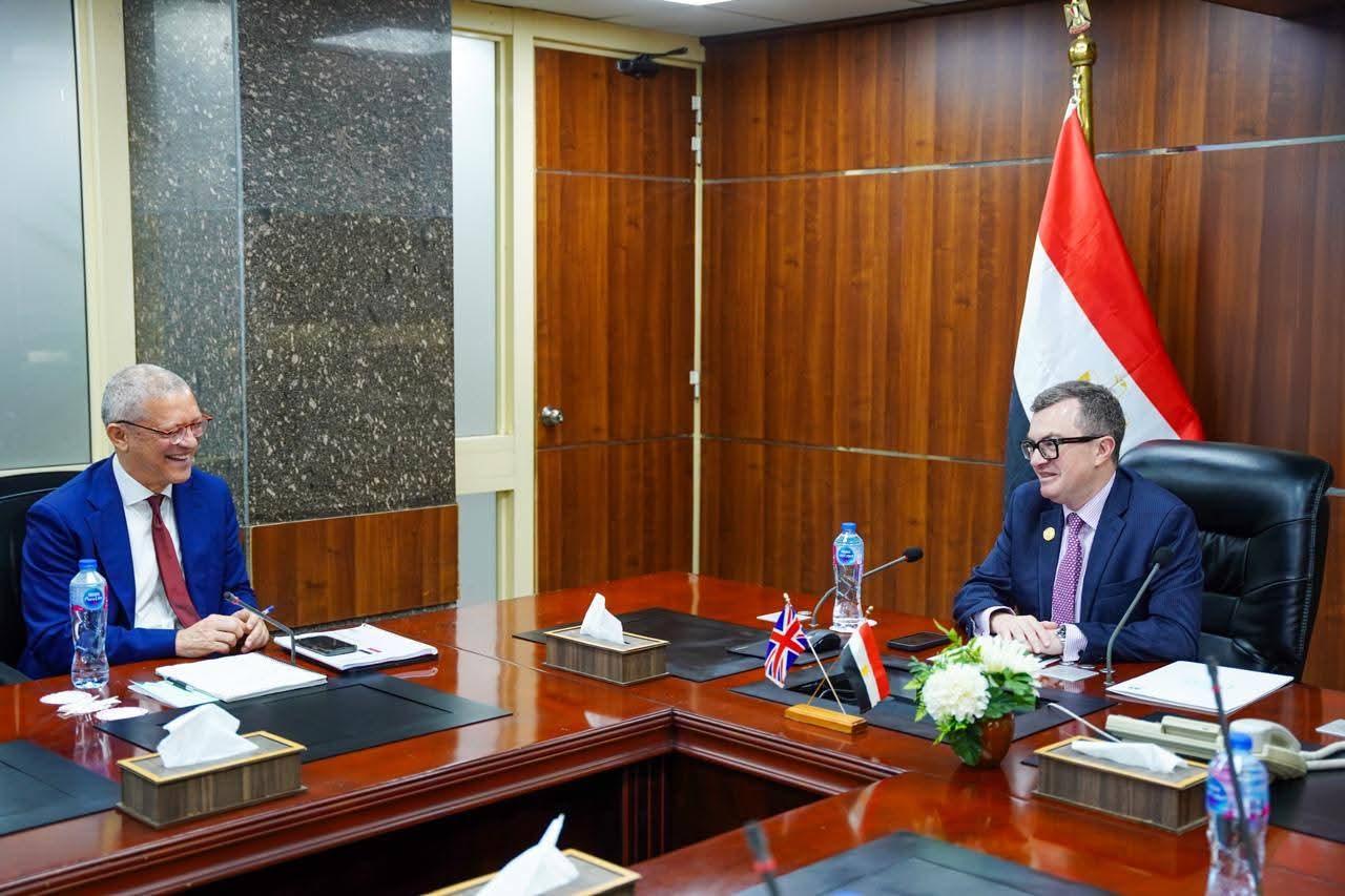 وزير التخطيط يبحث مع الرئيس التنفيذي لـ "الاستثمار البريطانية الدولية" (BII) توسيع التمويلات التنموية في مصر