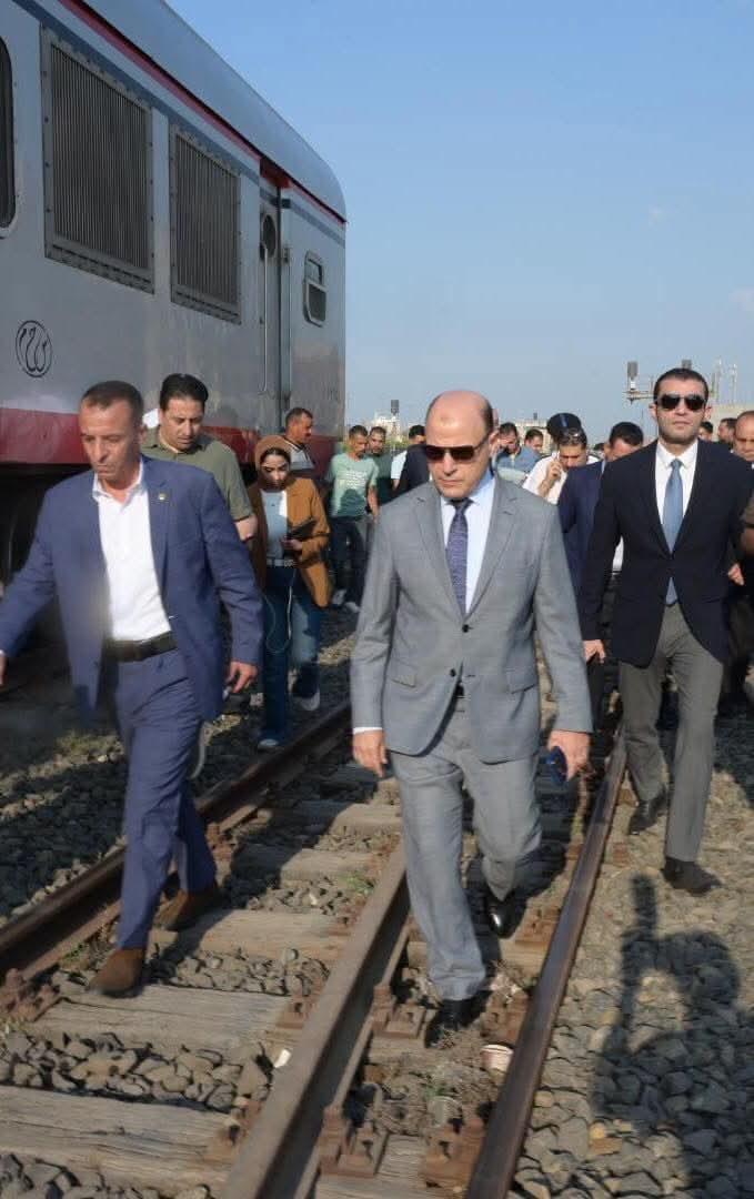 خروج 4 عربات من القطار المتجه إلى الإسكندرية عن القضبان بمدينة كفر الزيات