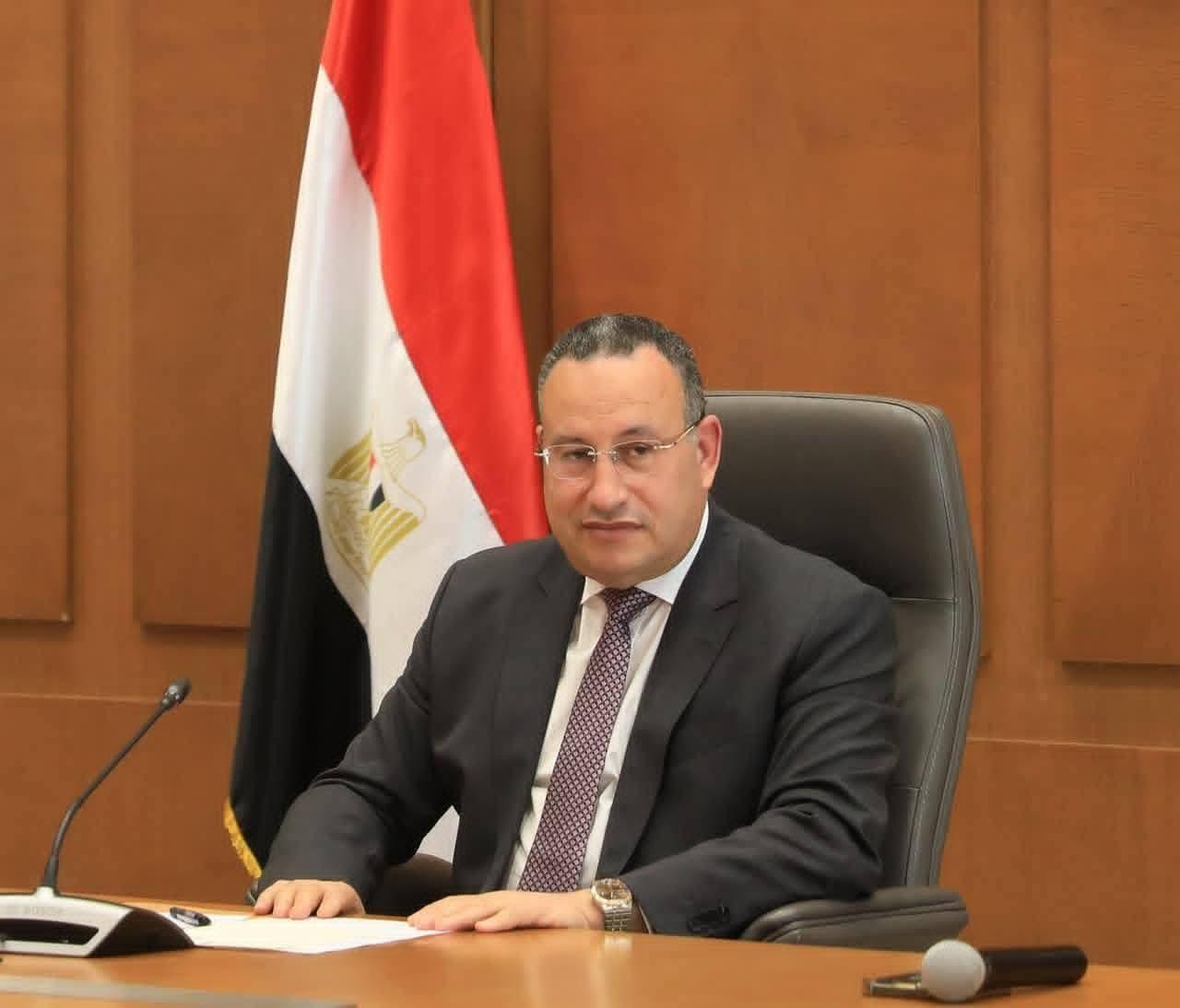 وزير التعليم العالي يهنئ جامعة المنصورة بمناسبة اكتشاف علمي عالمي جديد في مجال الحفريات الفقارية