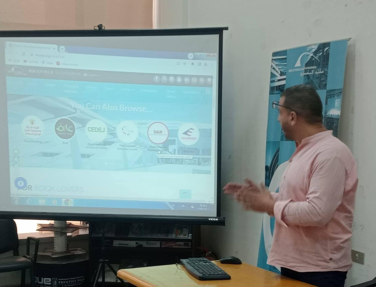 جامعة الفيوم: ورشة عمل بمعهد البحوث والدراسات الاستراتيجية لدول حوض النيل بعنوان "توظيف قواعد البيانات العالمية في تعزيز الإبتكار البحثي لقضايا إقليم حوض النيل" بالتعاون مع سفارة المعرفة- مكتبة الإسكندرية فرع جامعة الفيوم