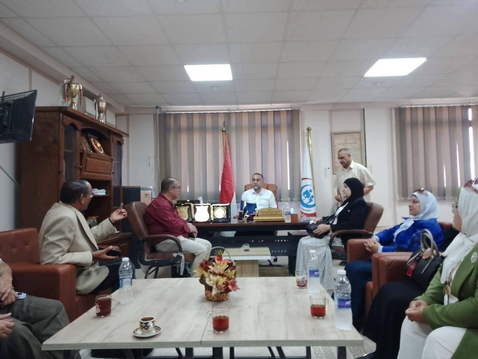 في إطار تعزيز التواصل المجتمعي.. الدكتور عمرو عادل يستقبل وفداً من القيادات الشعبية والمجتمعات السيناوية.