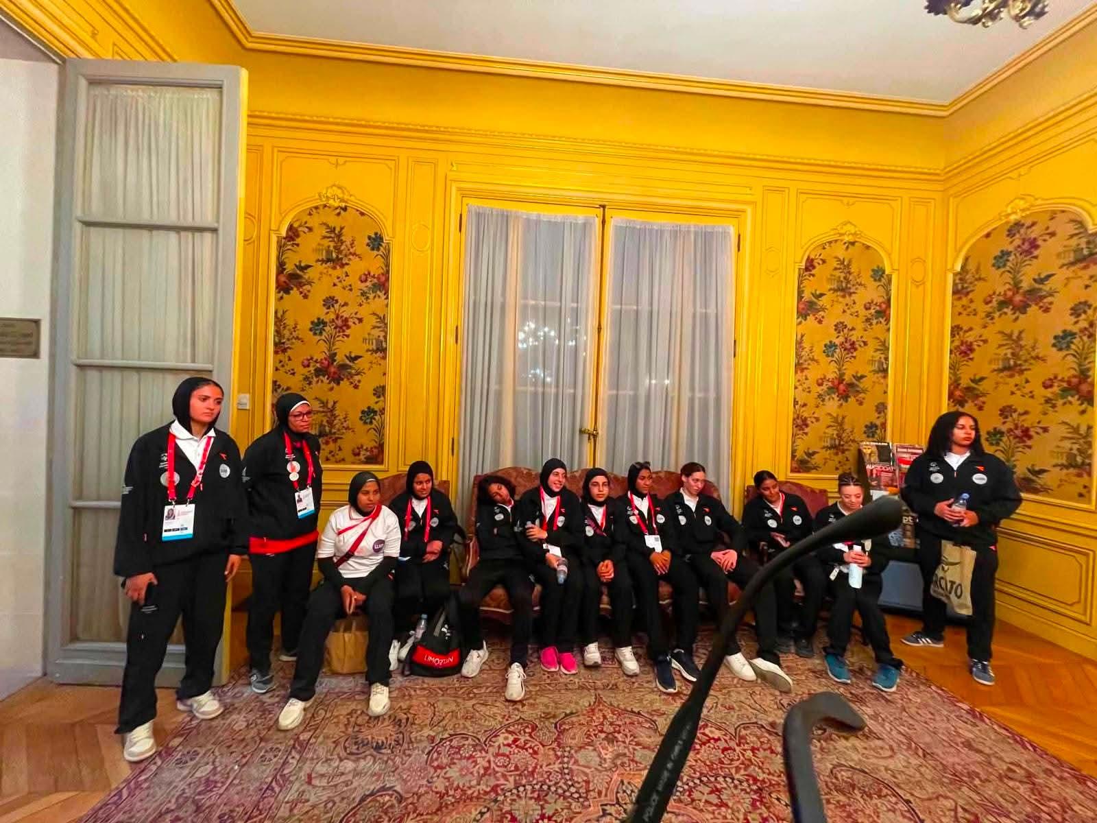 وزيرة التضامن الاجتماعي تتابع عروض منتخب مصر لكرة القدم الموحدة للسيدات في بطولة كأس العالم للأولمبياد الخاص بباريس