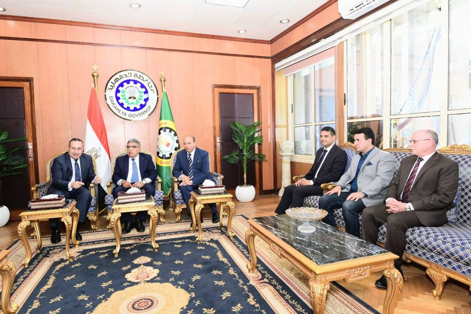 محافظ الدقهلية يستقبل وزير التعليم العالي والبحث العلمي والقائم بأعمال وزير الثقافة على هامش ختام المهرجان القومي للمسرح المصري وافتتاح مشروعات بجامعة المنصورة