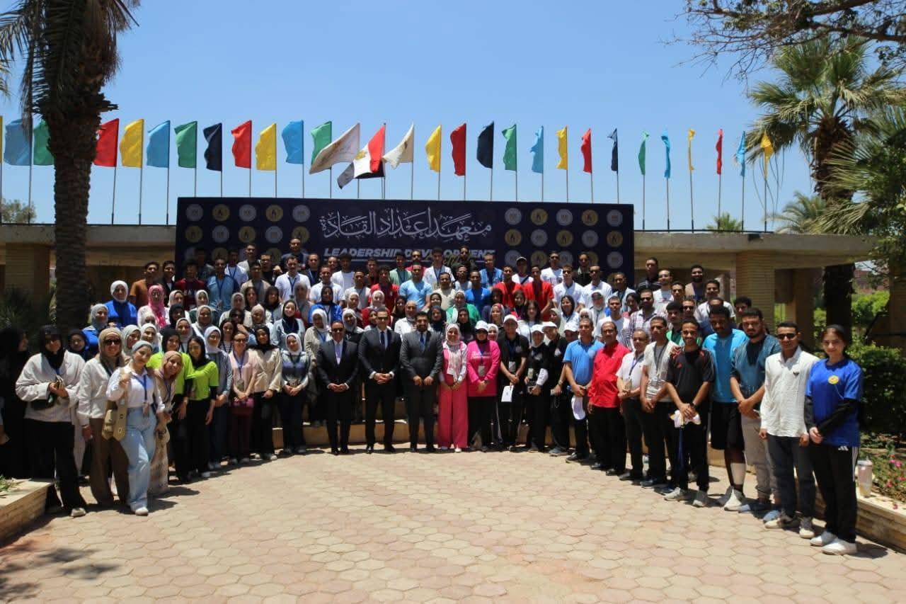 التعليم العالي : ملتقى «سند» يعزز بناء الشخصية الجامعية ويطلق مسرح التجارب الملهمة «اتكلم»