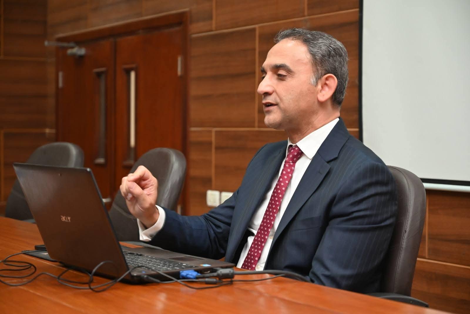 جامعة الفيوم: انعقاد مجلس شؤون الدّراسات العُليا والعَلاقات الثَّقافيَّة والبحوث رقم (229).