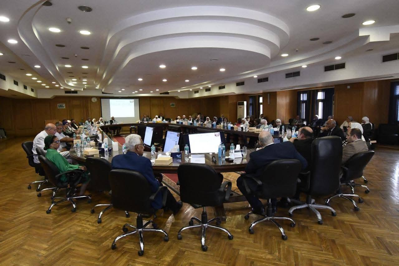 انعقاد المجلس الختامي للعام الجامعي 2025/2026 لكلية طب قصر العيني جامعة القاهرة – جلسة يوليو 2026