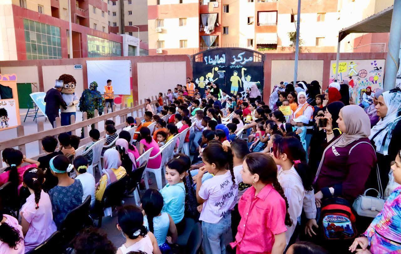 "الشاطر" يجوب المناطق المطورة "بديلة العشوائيات".. عرض مسرحي لصندوق مكافحة وعلاج الإدمان لرفع وعي الأطفال بخطورة التدخين