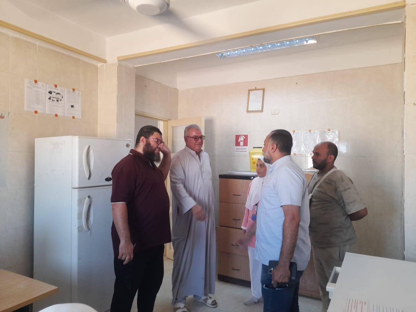 استمرارا لسلسلة المتابعات الدورية المكثفة "وكيل صحة سيناء يُجري جولة مــرور تفقدية بوحدة طب أسرة بالوظة لمتابعة انتظام العمل وجــودة الخدمــات