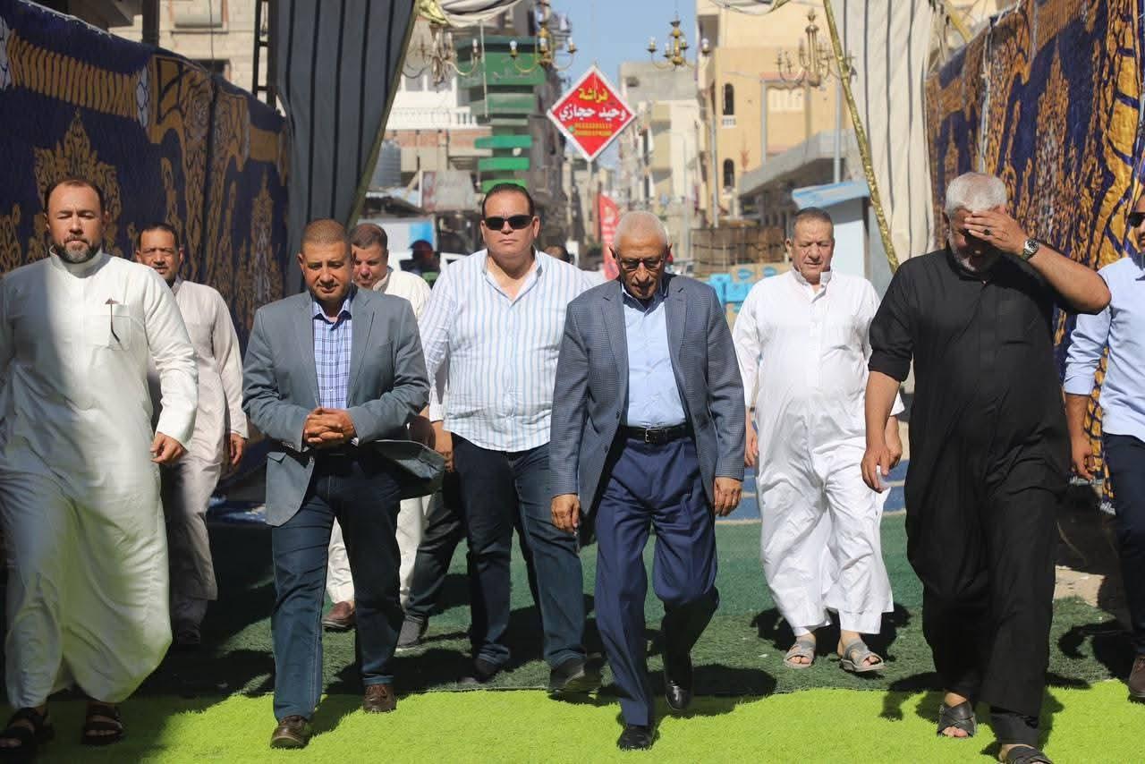 محافظ شمال سيناء يؤدي واجب عزاء بالعريش.