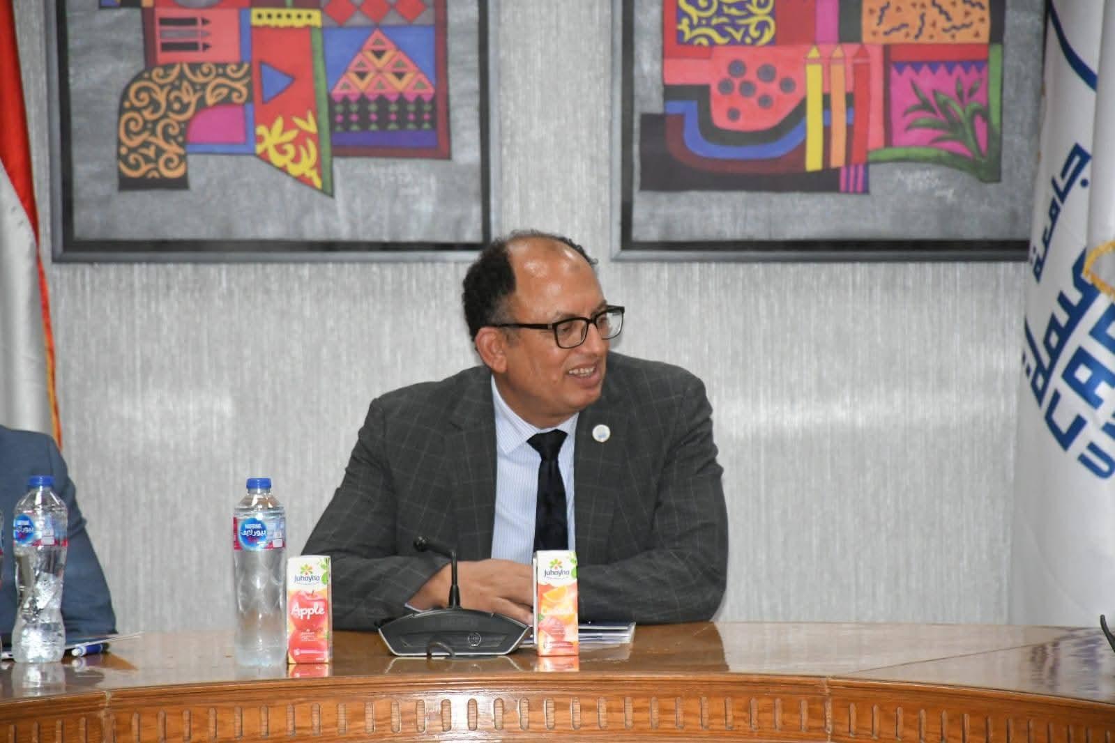 جامعة العاصمة تواصل دعم الابتكار وريادة الأعمال.. وتسليم عقود 6 شركات ناشئة ضمن الدورة الثالثة بحاضنة Biocluster*