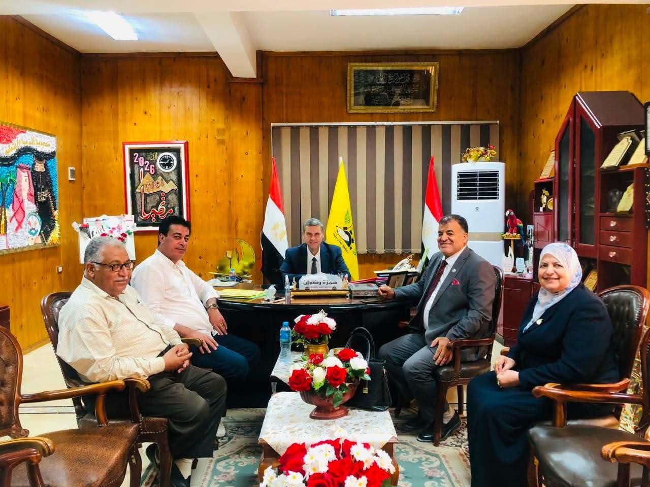وكيل وزارة التربية والتعليم بشمال سيناء يستقبل نواب مجلس النواب لبحث ومتابعة طلبات المواطنين.