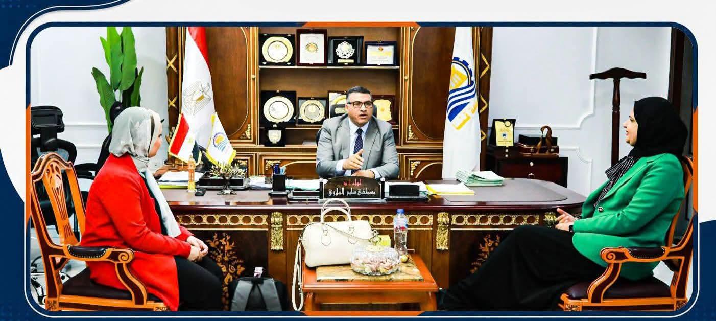 محافظ قنا يستقبل وفد جامعة عين شمس لبدء تطبيق دليل الهوية البصرية للمحافظة
