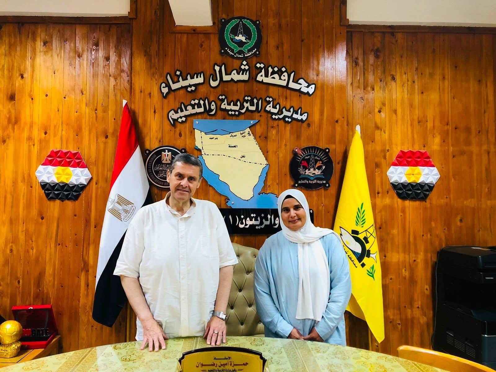 وكيل الوزارة يستقبل مدير مدرسة الألفي بنات في زيارة تهنئة بتجديد الثقة القيادية