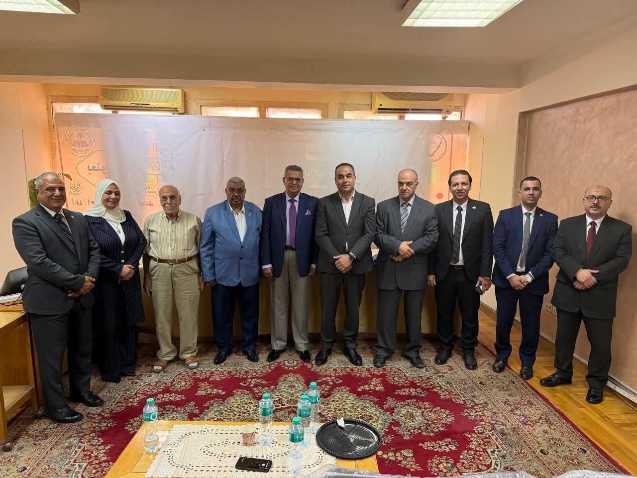 "رئيس جامعة العريش يرأس اجتماع لجنة اختيار عميد كلية التربية