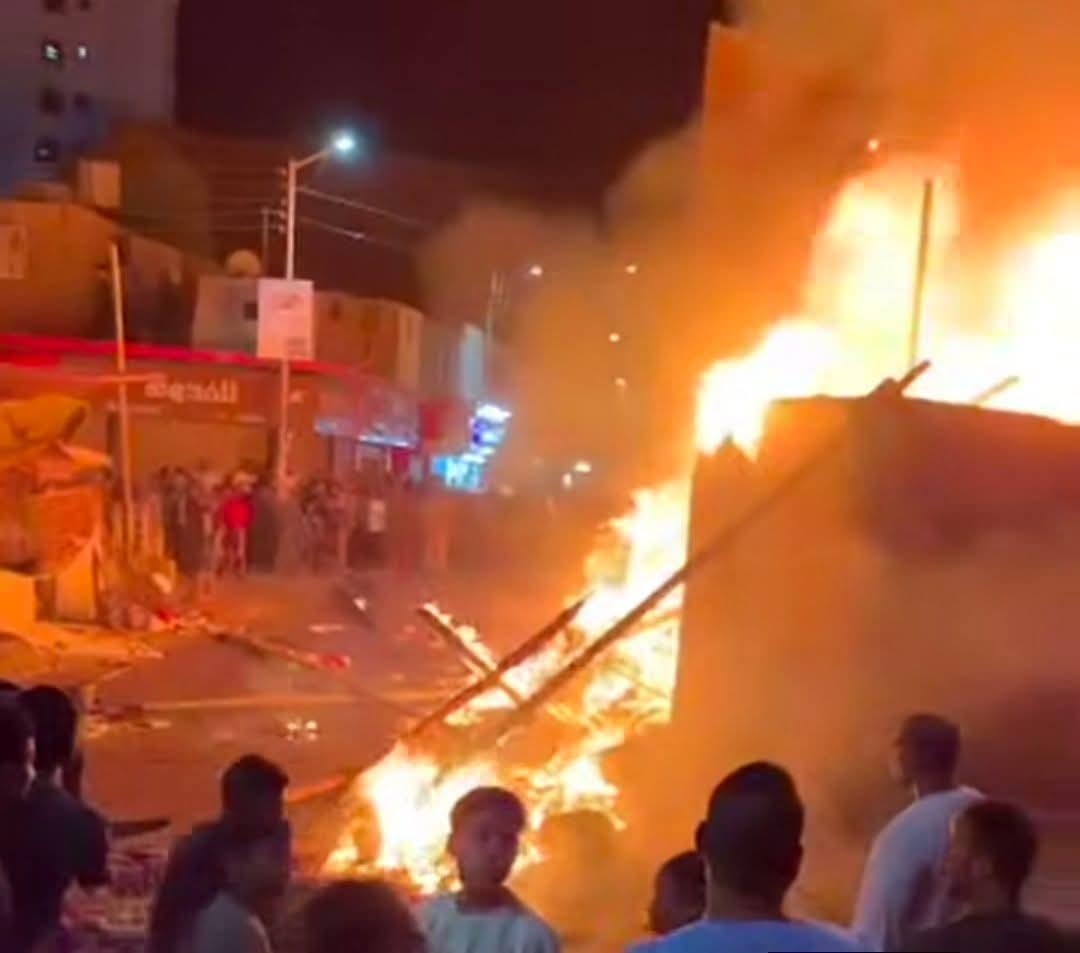 حريق هائل بمنطقه ميدان مسجد ابو العباس بمدينه قوص بمحافظه قنا