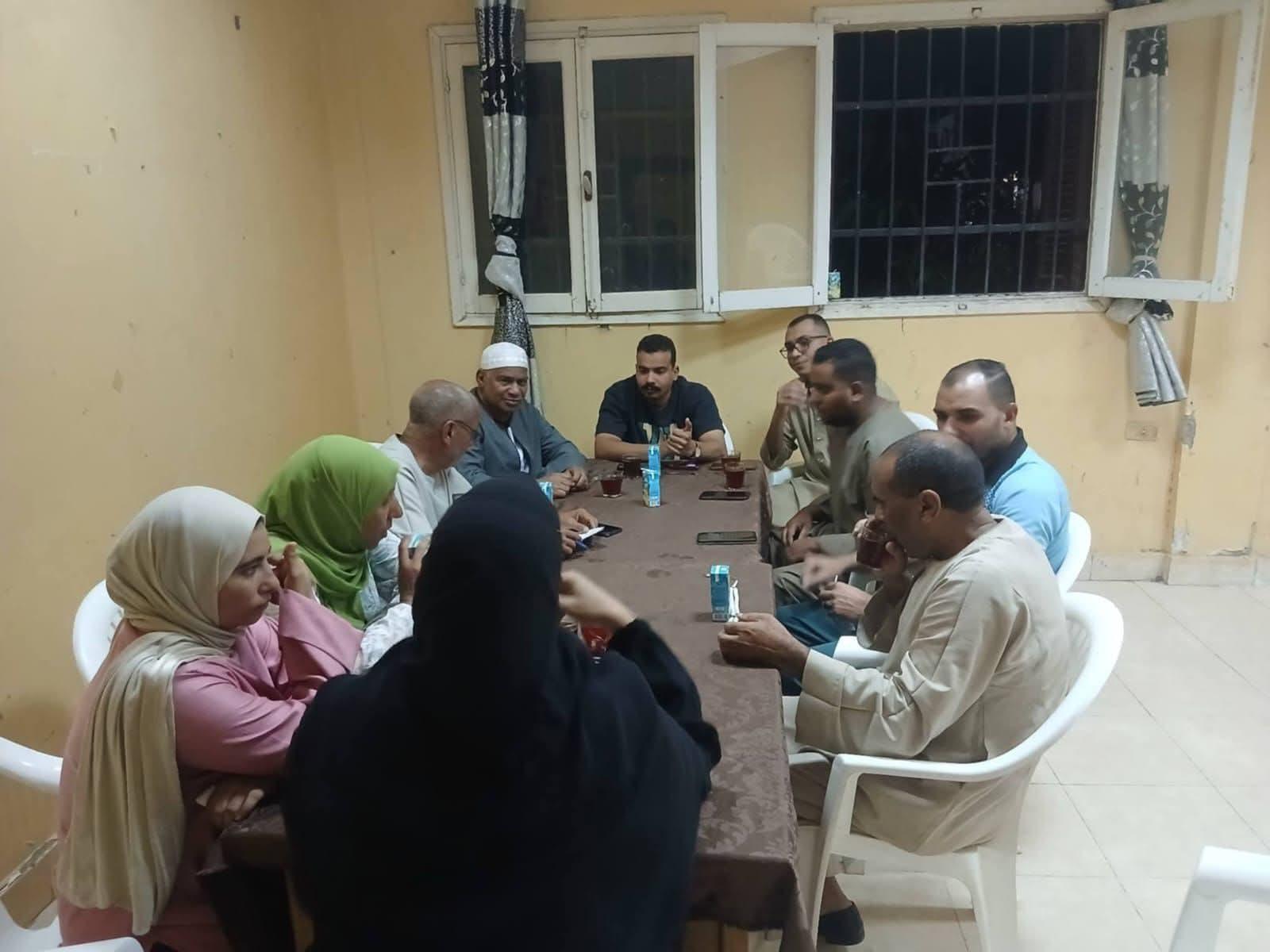 برقيه تهنئه لشخصيه شبابيه من الشباب المجتهد في العمل الخدمي والخيري ابن قريه الحله بمدينه قوص