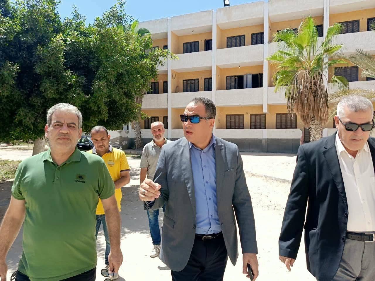 "رئيس جامعة العريش يتفقد المدن الجامعية والتغذية والاستراحات والإسكان الخارجي استعدادًا للعام الجامعي الجديد