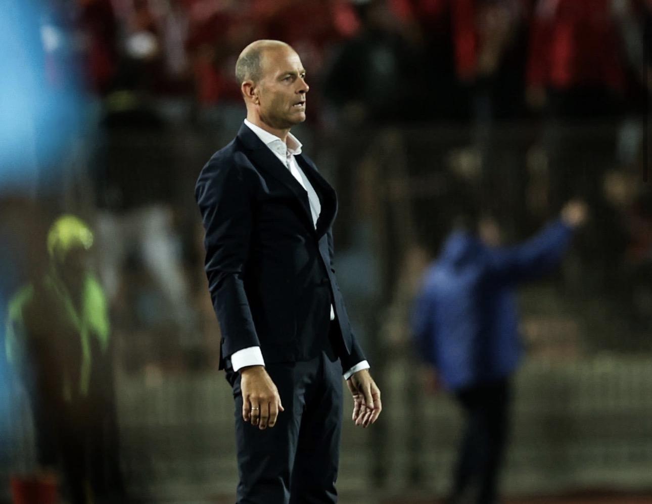 9 لاعبين على أعتاب الرحيل عن الأهلي