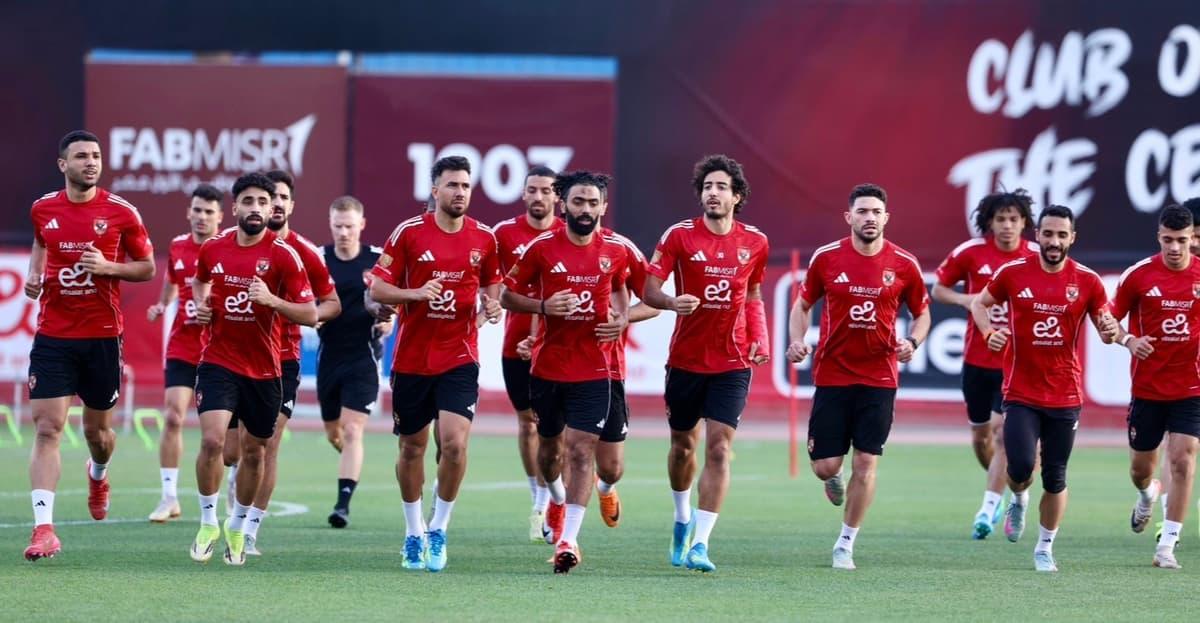 الأهلي يوصل مرانه على ملعب التتش، استعدادًا لمباراة بيراميدز