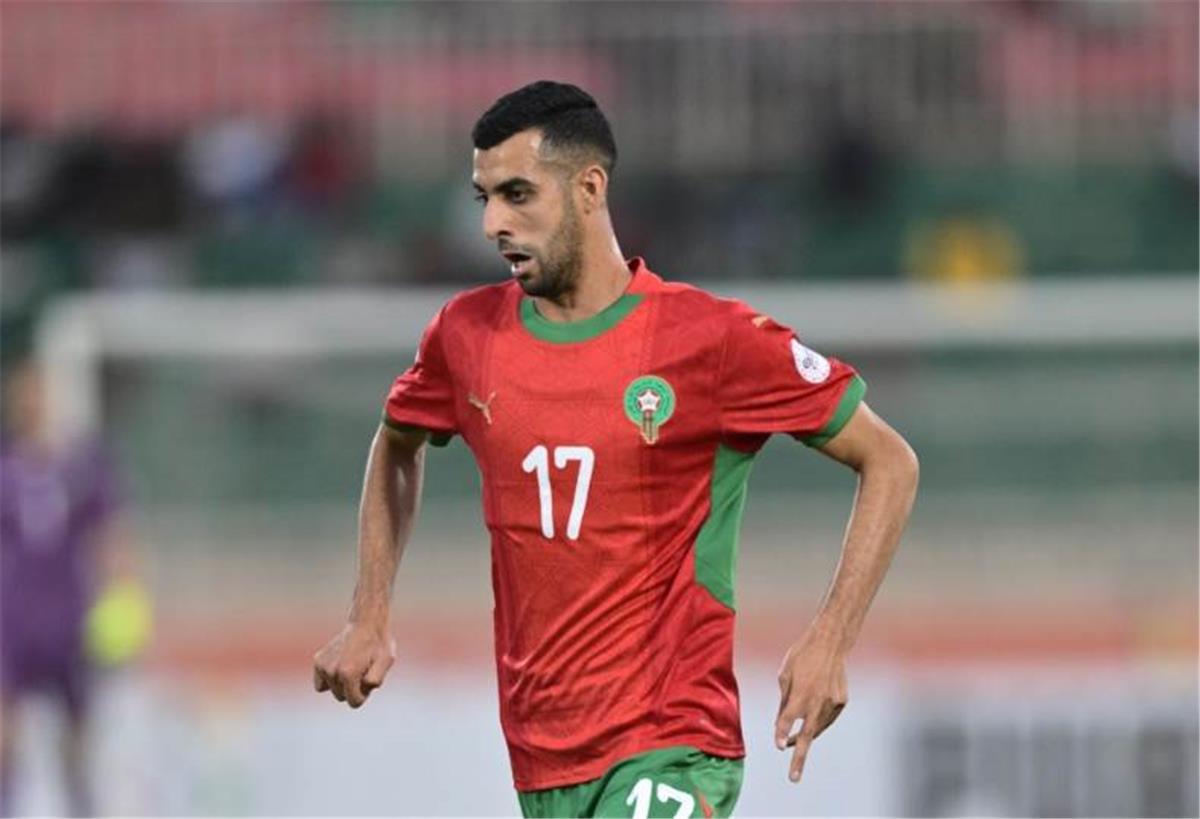 رسمياً يوسف بلعمري في الأهلي